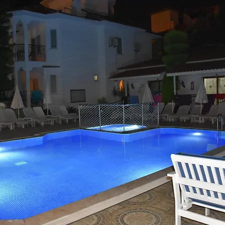 Lägenhetshotell Moonlight Apart 3*